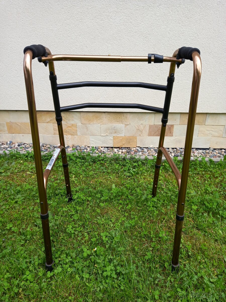 Chodítko krokovací - skládací