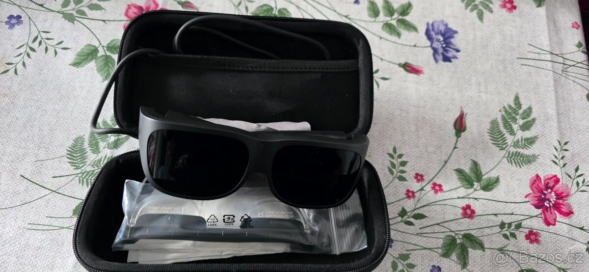 Lenovo Glass