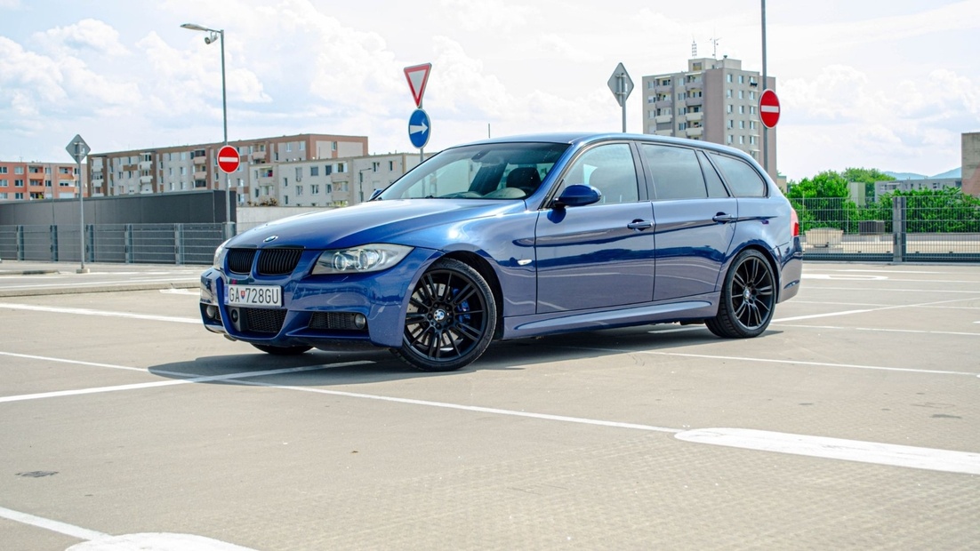 BMW Rad 3 Touring 335i M paket 225 kw
