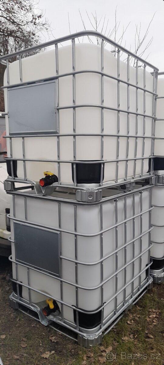 IBC NÁDRŽ 1000L