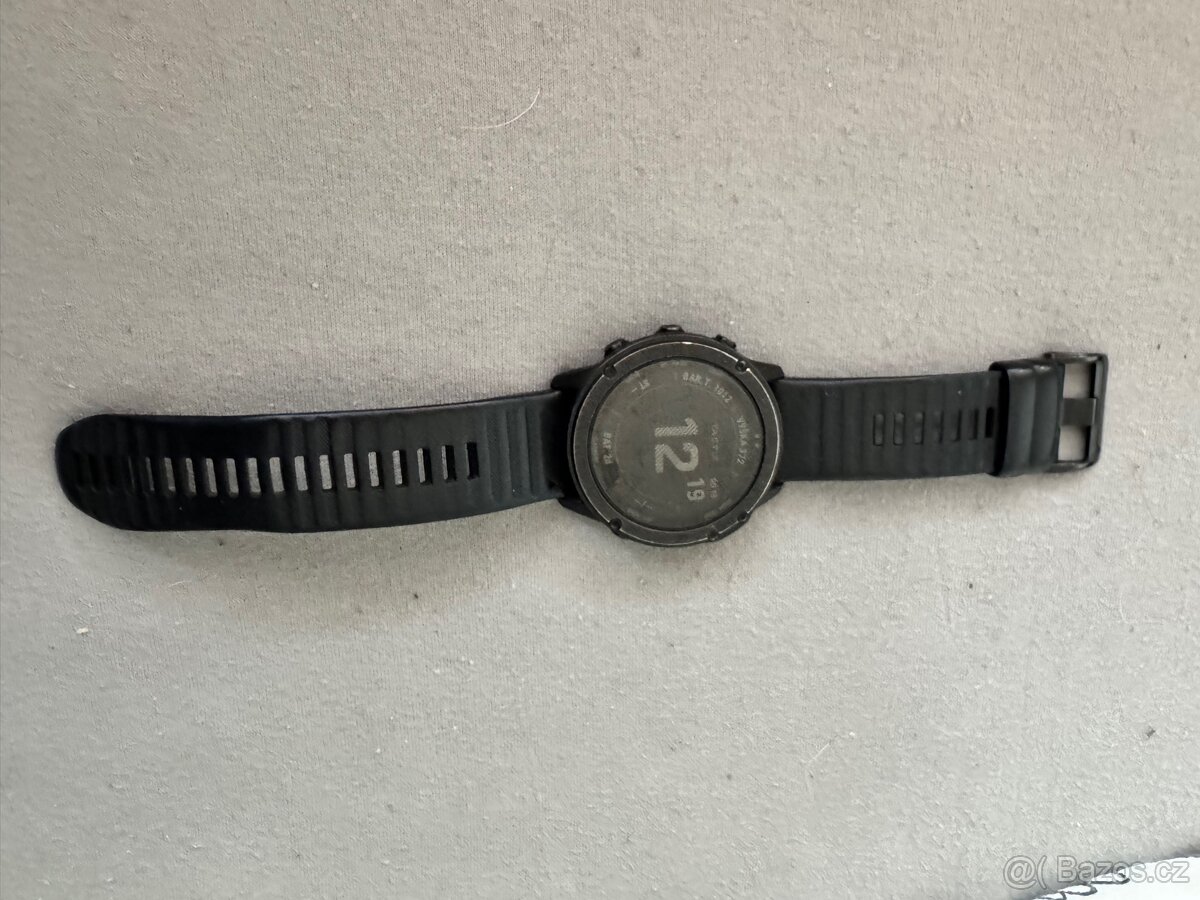 Hodinky garmin tactix delta