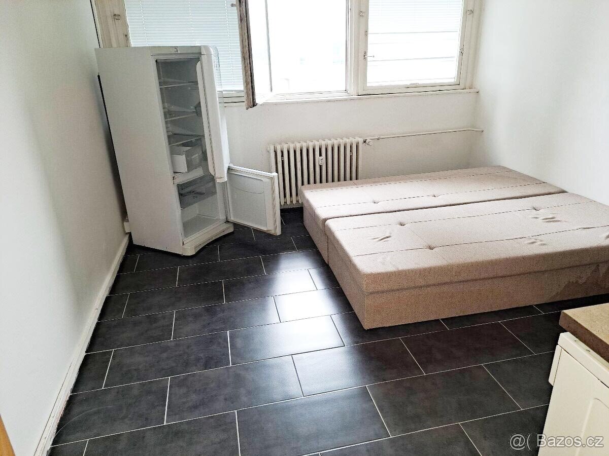 1+kk Kopřivnice, možnost zařízení... Cizinci nevadí. Volný.