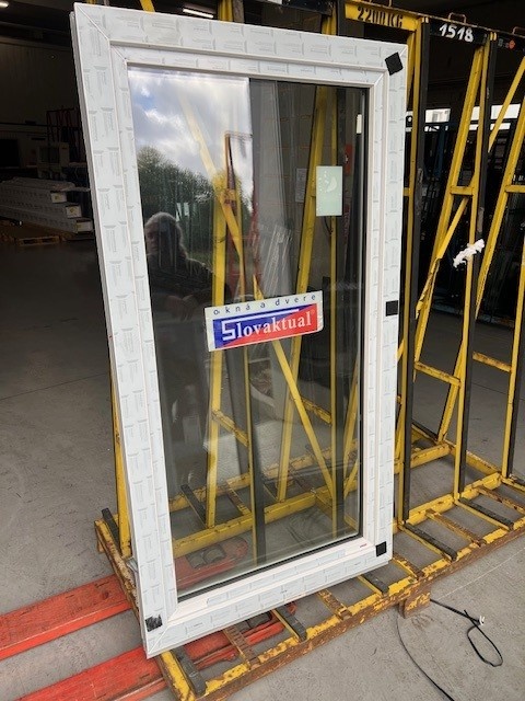 PVC okno bílé nové