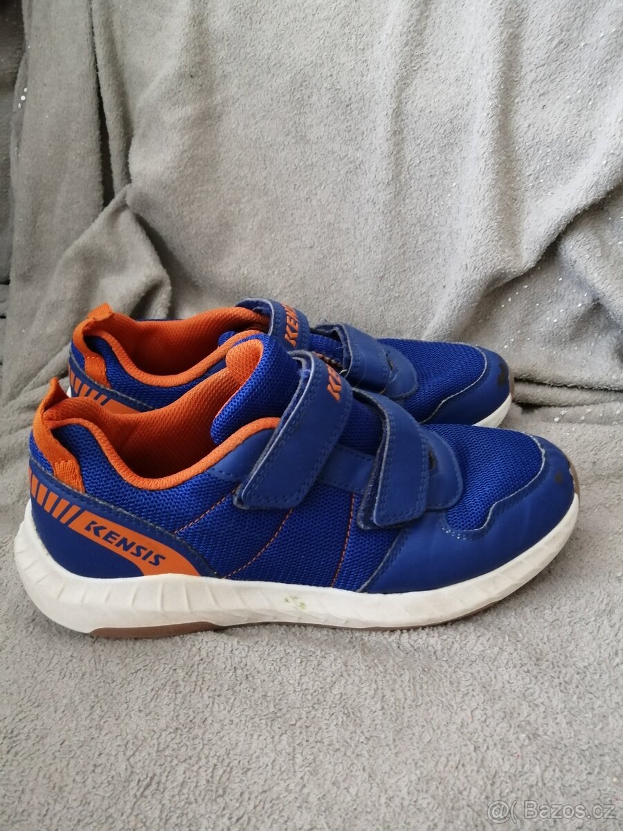 Chlapecké sálové boty, tenisky