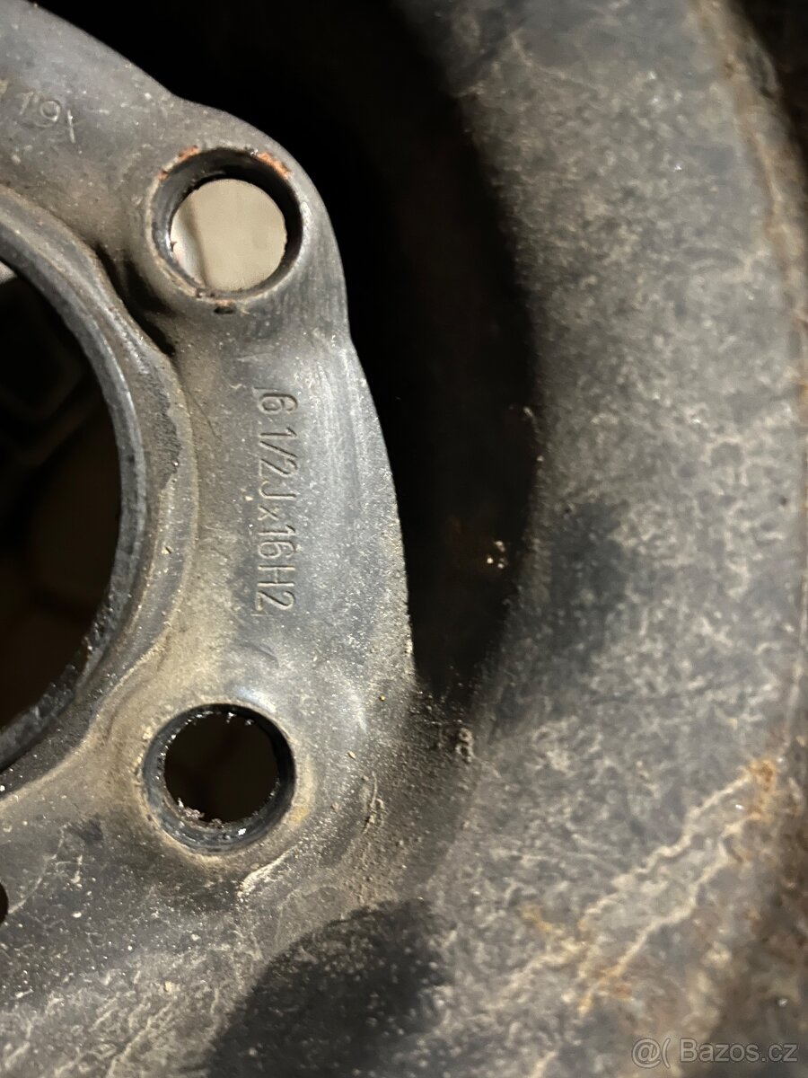 Sada kol plechové disky originál Citroen Berlingo 205/60 R16