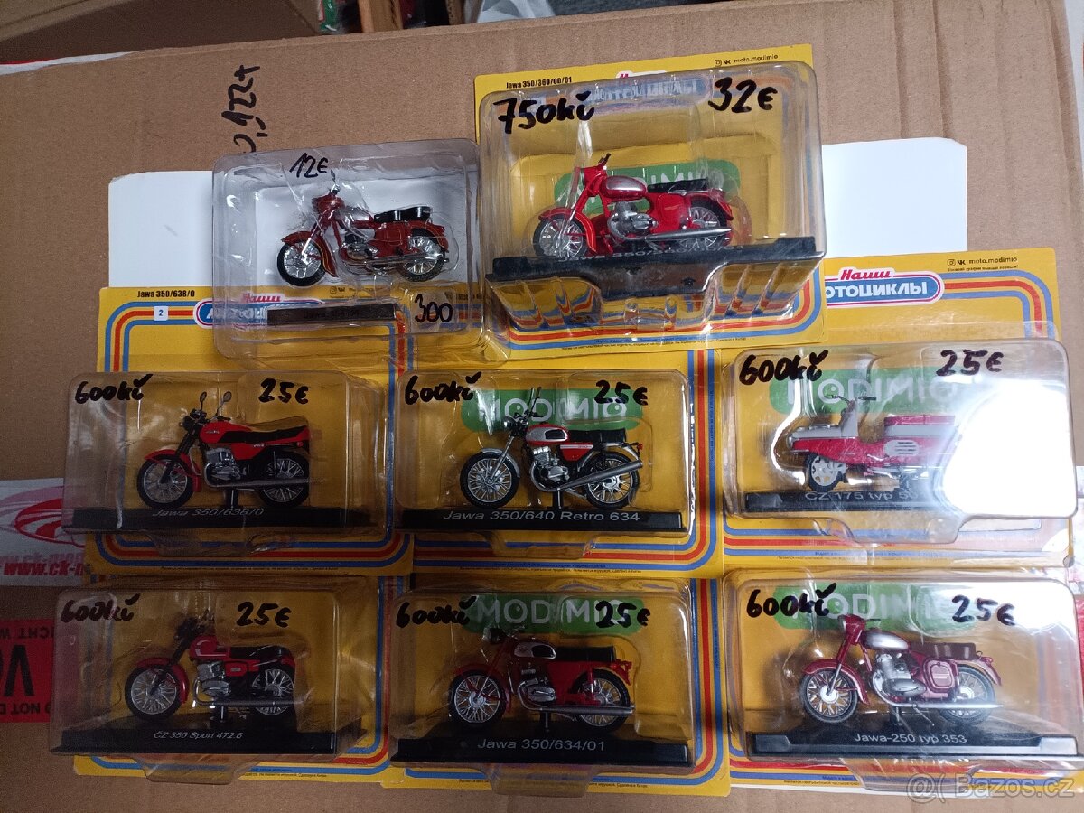 Modely motorek Jawa a ČZ 1:24