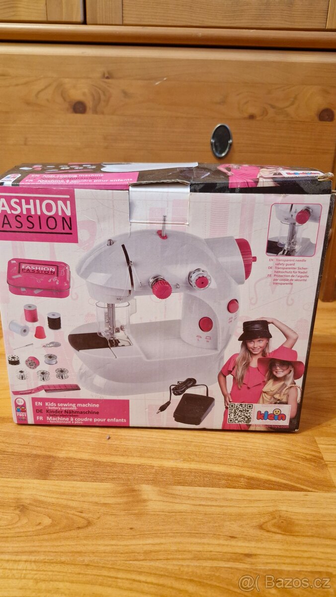 Dětský šicí stroj zn. Klein