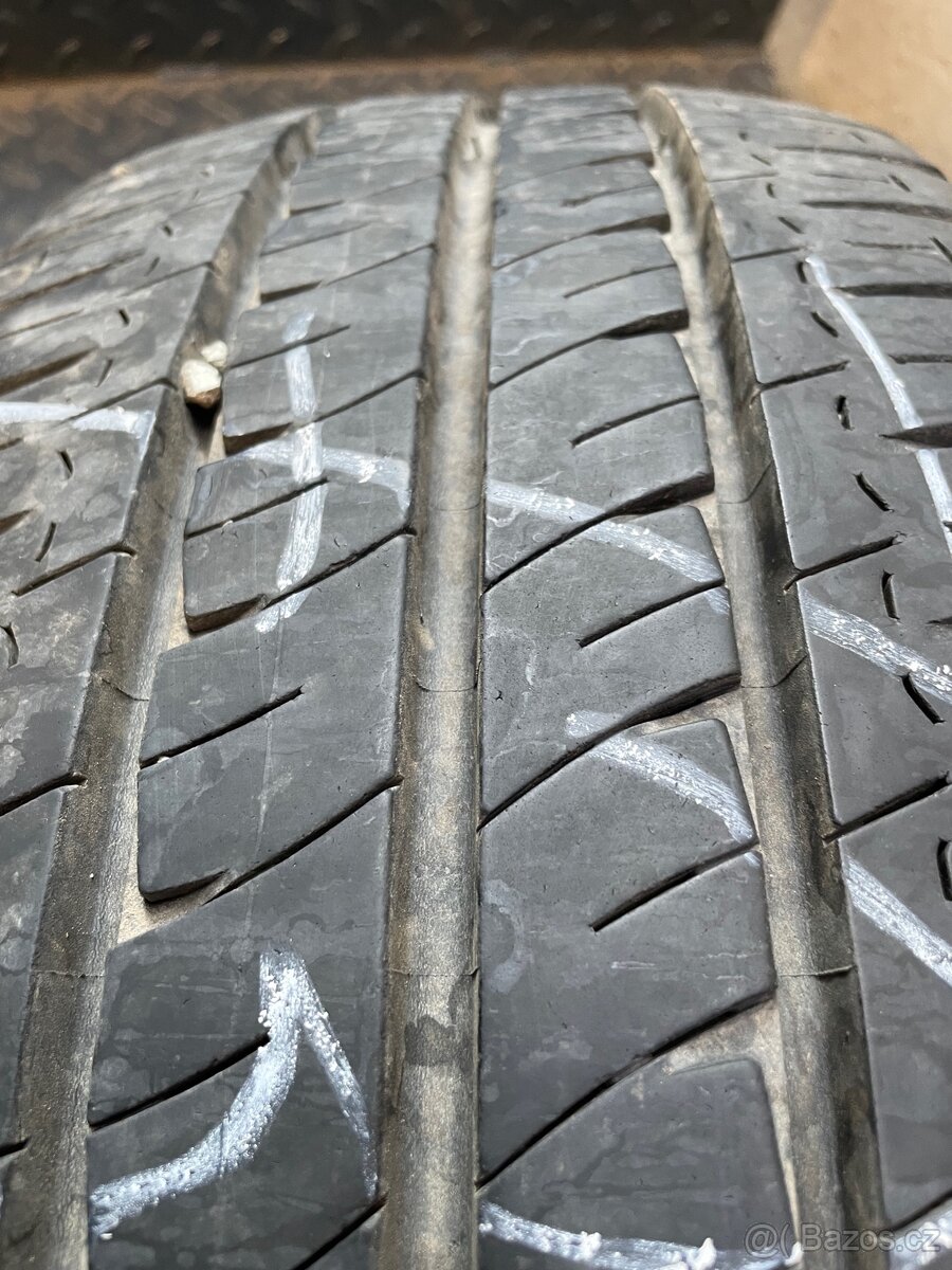 Letní pneumatiky 215/60 R17 C