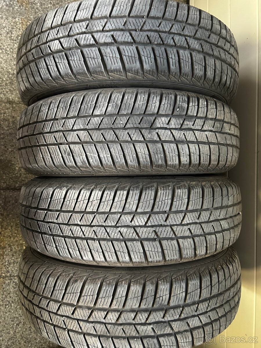 Pneu 165/70 R14 81T