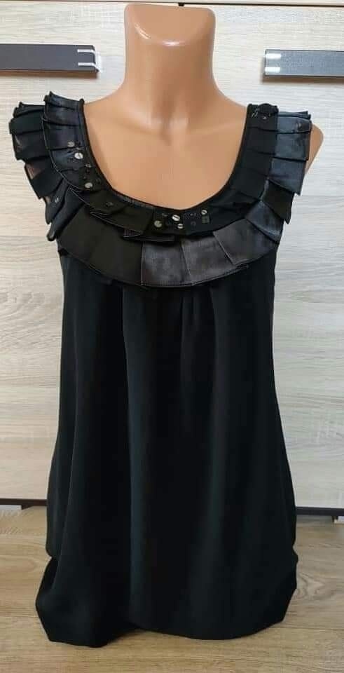 Černé šaty
Vel - S
