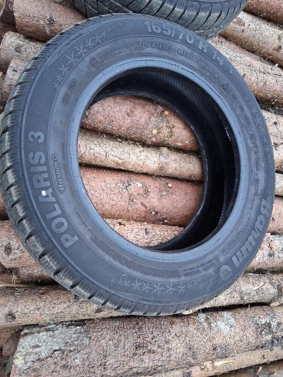 Pneu 165/70 R14