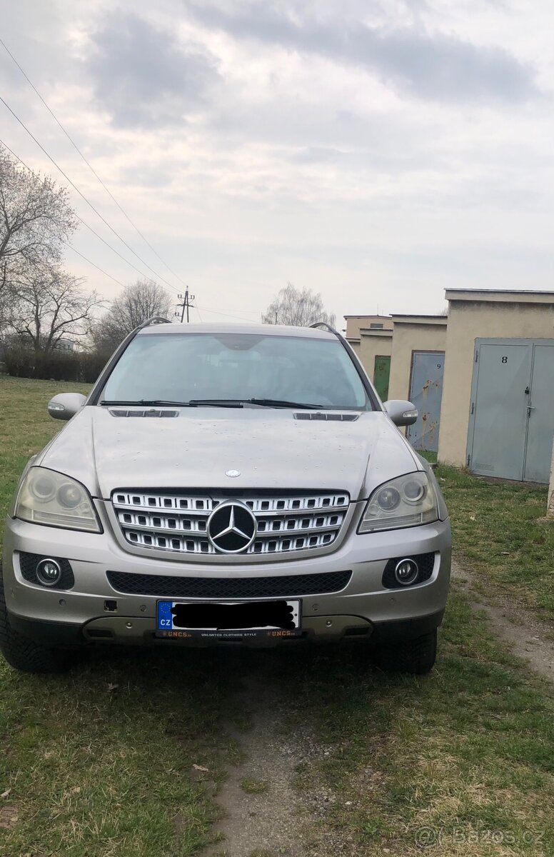 Mercedes Benz ML W164 Rok výroby 2008