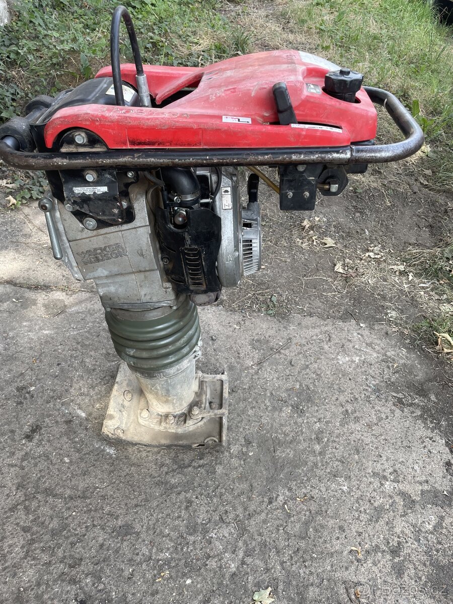 Vibrační pěch Wacker BS65-V