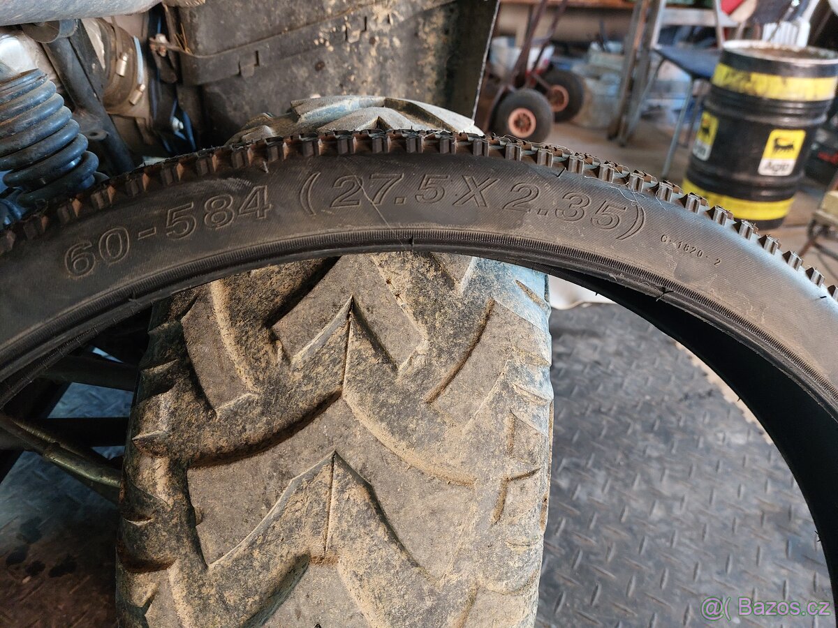 Horské kolo pláště CST 27.5 x 2.35
