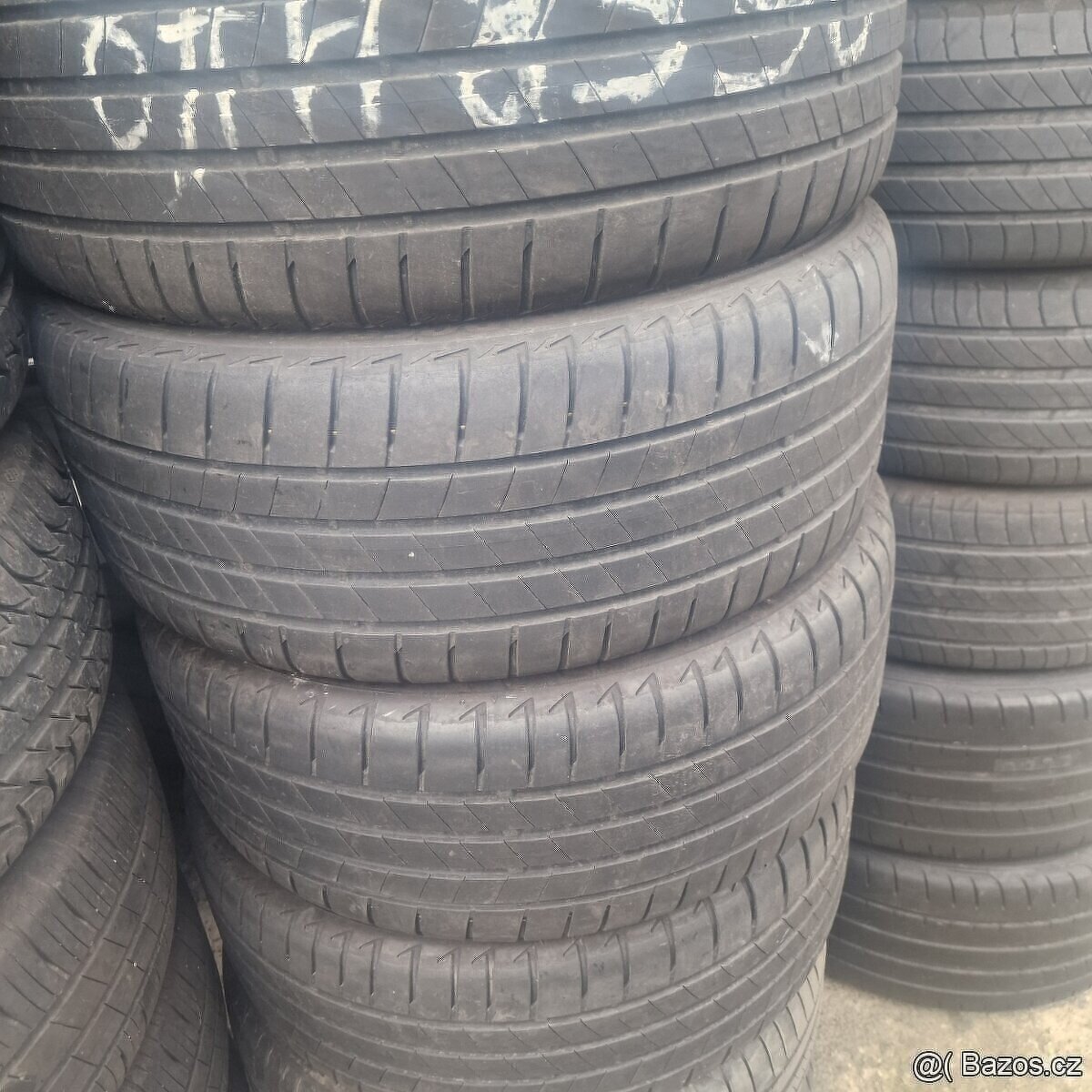 PRODÁM 4 LETNÍ PNEU BRIDGESTONE 205/50/17, CENA JE ZA 4 PNEU