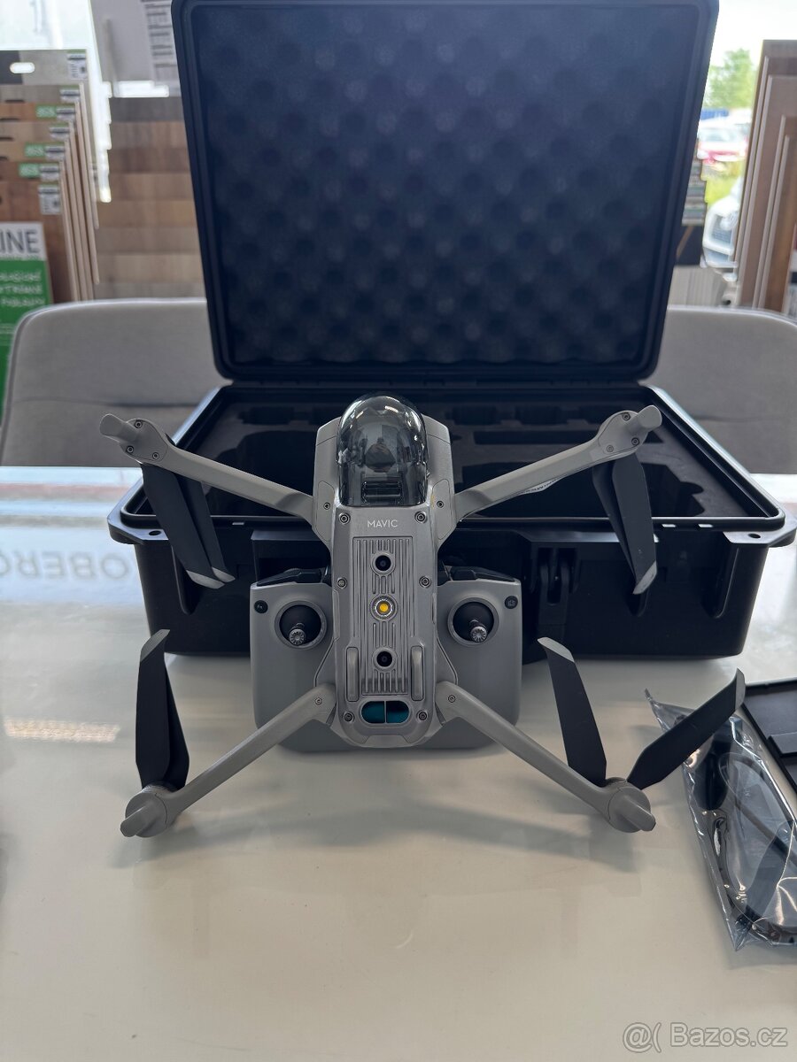 DJI Mavic Air 2 Fly More Combo + příslušenství – skvělý stav