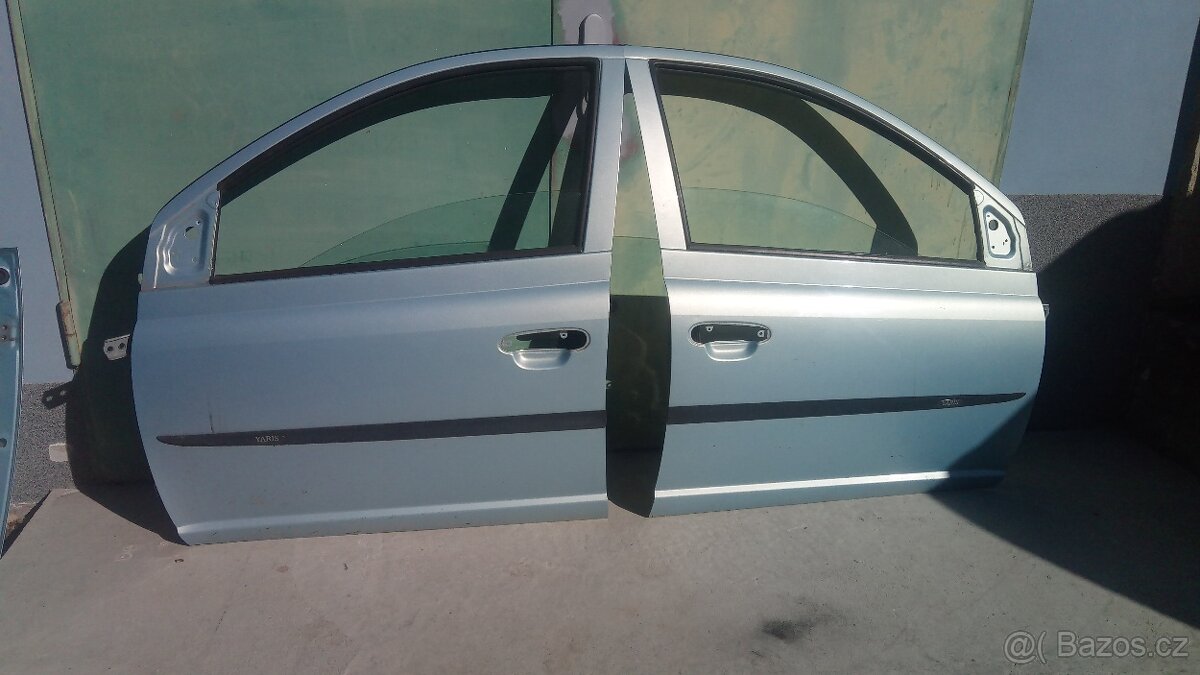 Toyota Yaris 99-2005 - dveře.
