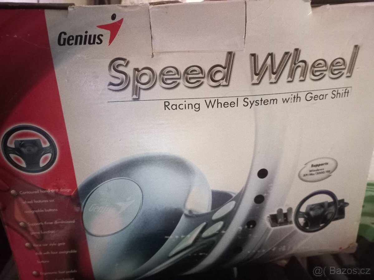 Sportovni volant s pedály a řadící pákou k PC, i na letecky