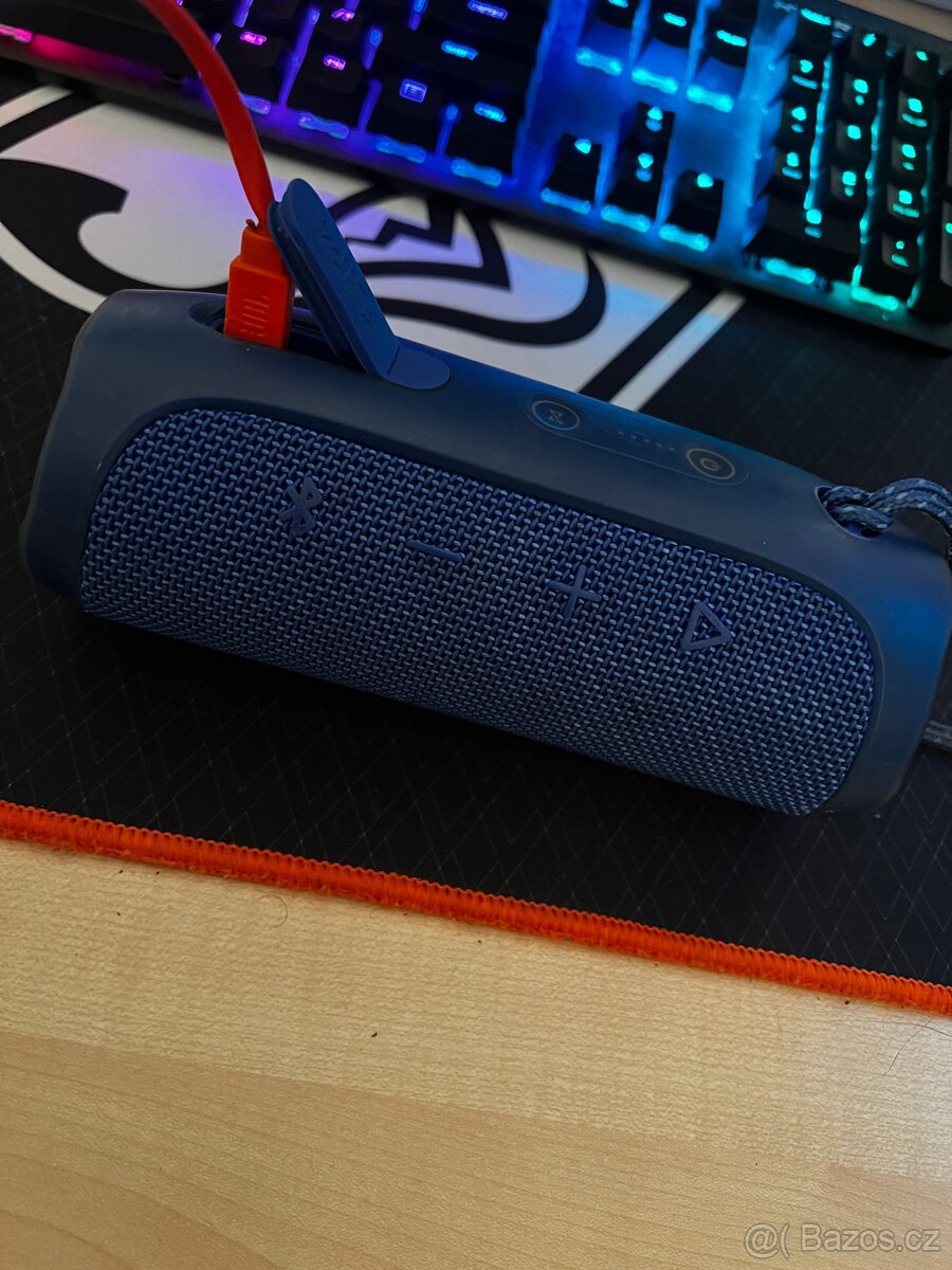 JBL flip 4