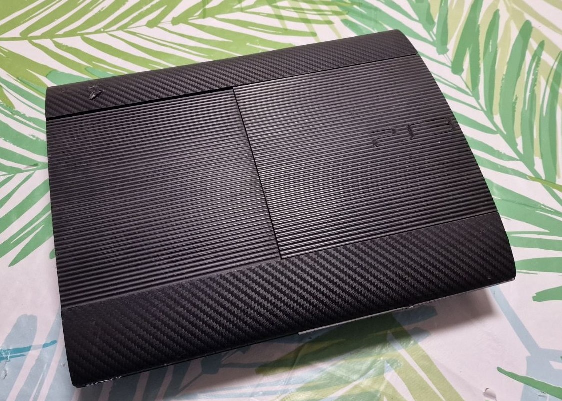 SONY PLAYSTATION 3 SUPER SLIM