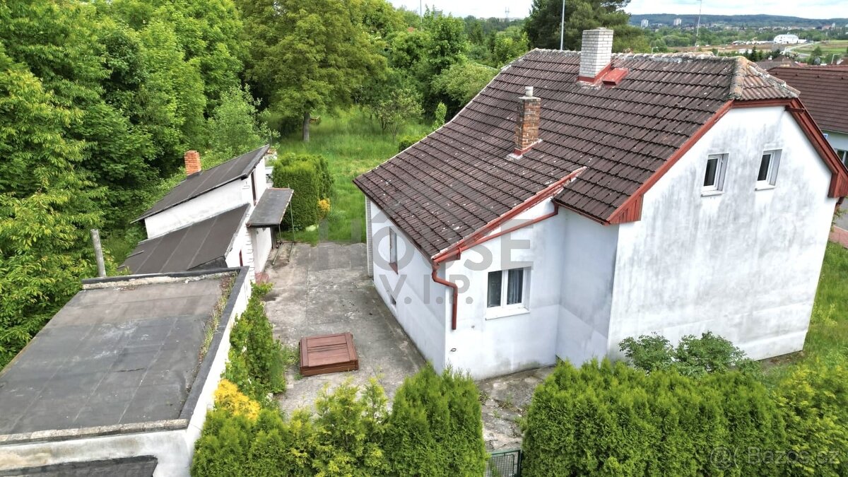 Prodej rodinného domu, 110 m2, na pozemku 1132 m2, Praha -