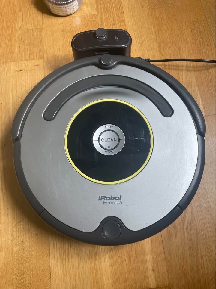Vysavač iRobot Roomba