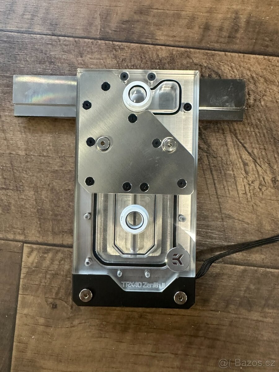 Monoblok EKWB TRX40 Zenith II