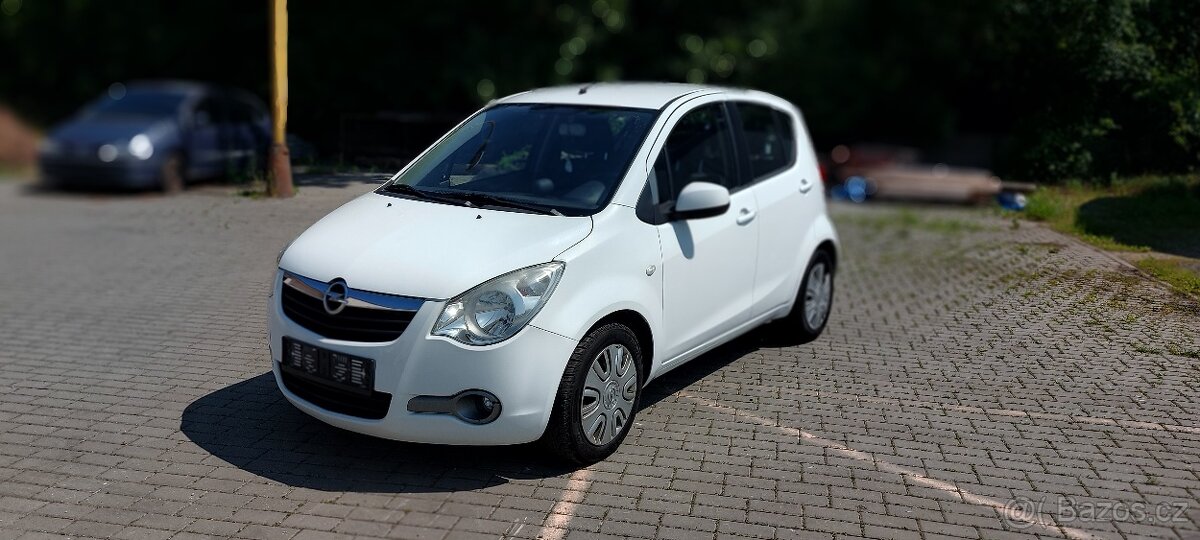 Opel Agila 1,0 benzin 2010