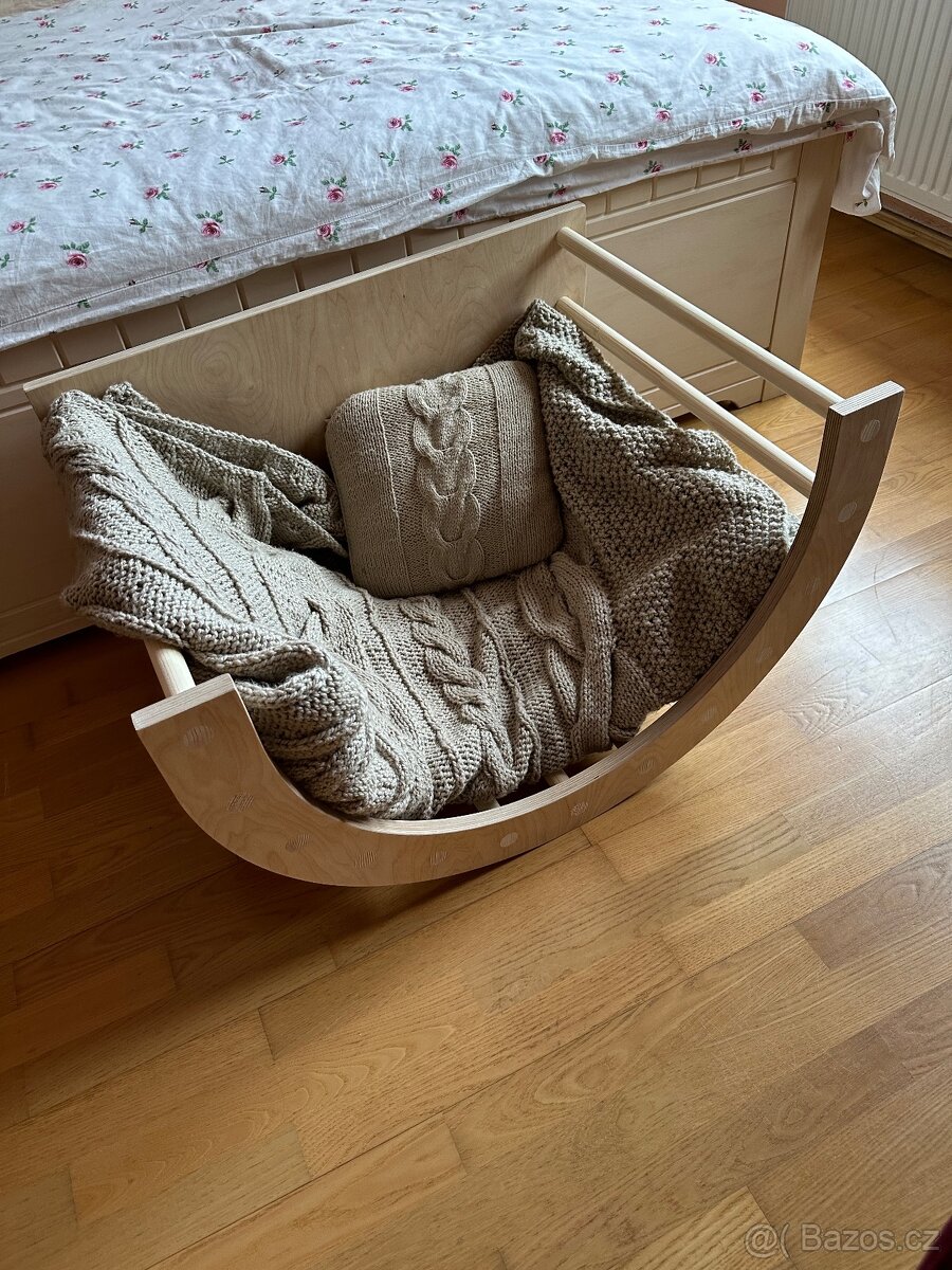 Montessori dřevěná houpačka nebo lezecký oblouk