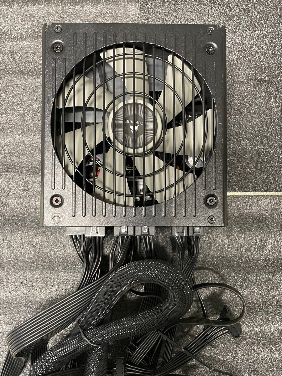 PC Zdroj Corsair RM750x