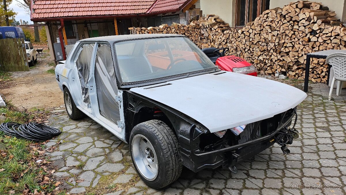 BMW E28 518i 1983
