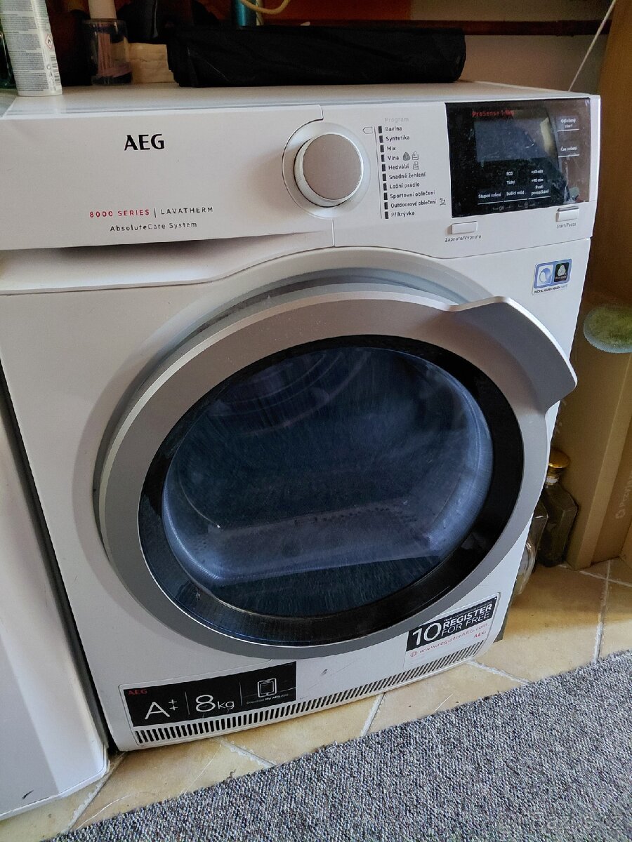 Sušička AEG