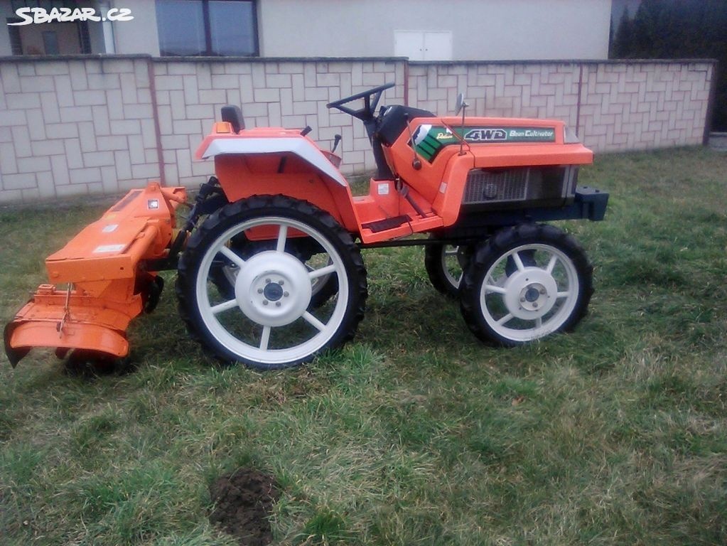 Malotraktor Kubota XB 1