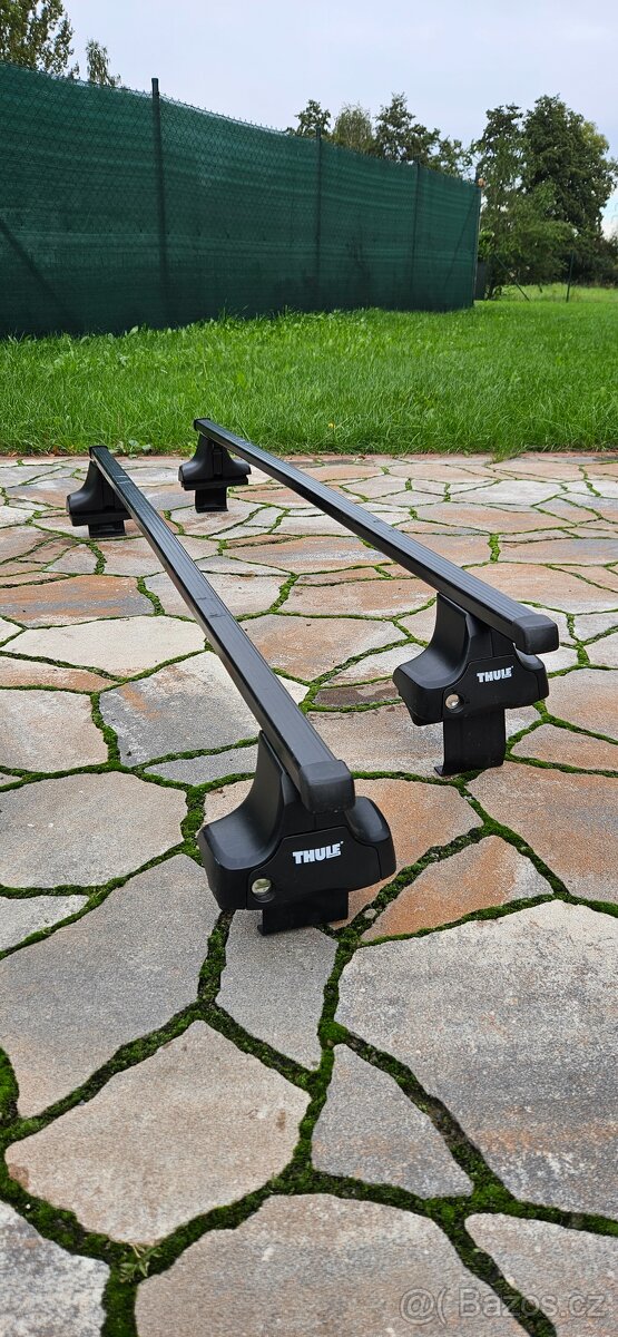 Střešní nosič Thule Square Black Mazda 3