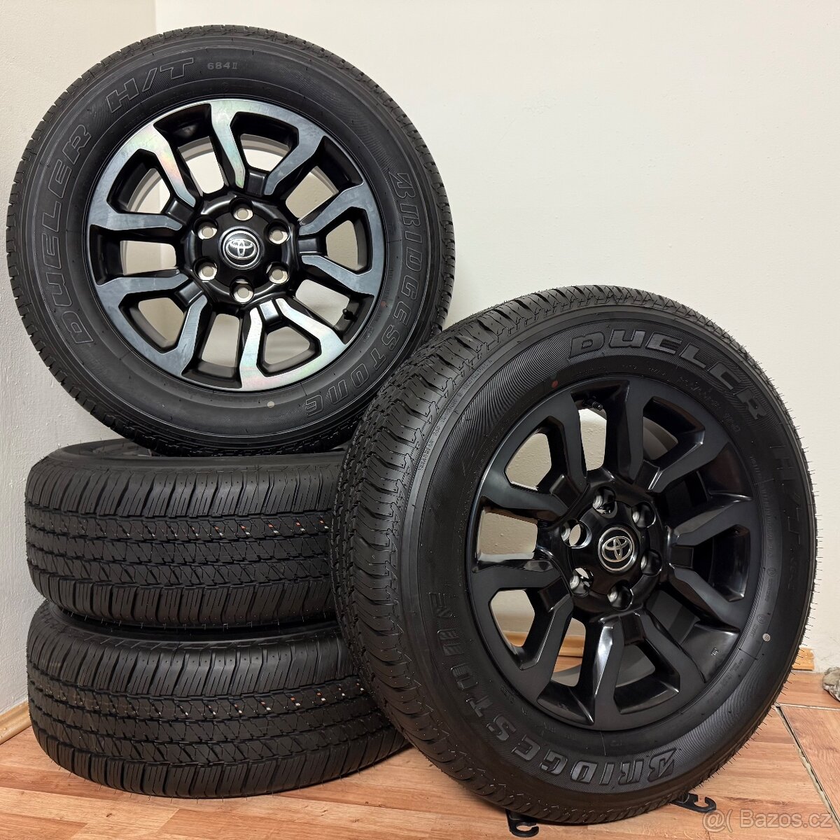 TOYOTA HILUX 6x139,7 R18 ET25+LETNÍ 265/60R18 9mm