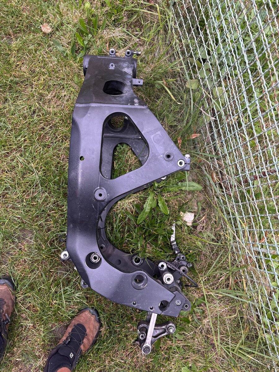 Ram na Suzuki Gsxr 750 06-07
