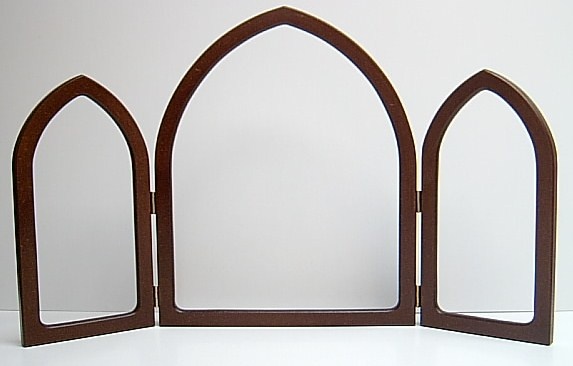 Prodám různé rámečky vhodné na paličkovanou krajku