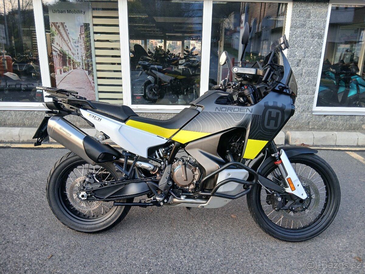 Husqvarna Norden 901 (2022/35000km)