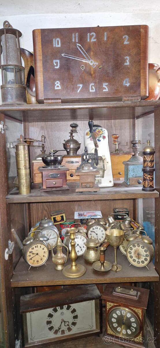 Hodiny budíky žehličky vzduchovky