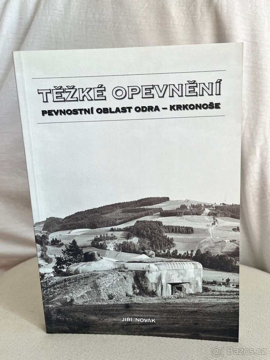 Těžké opevnění. Jiří Novák