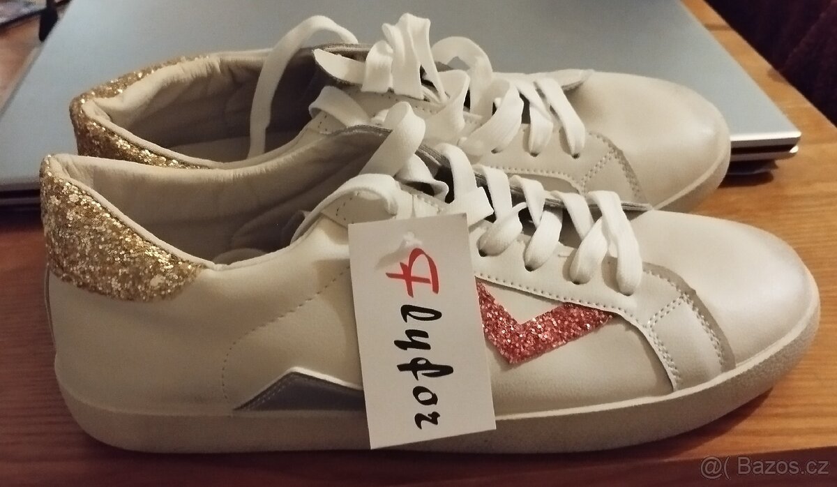 Prodám dámské tenisky vel.41