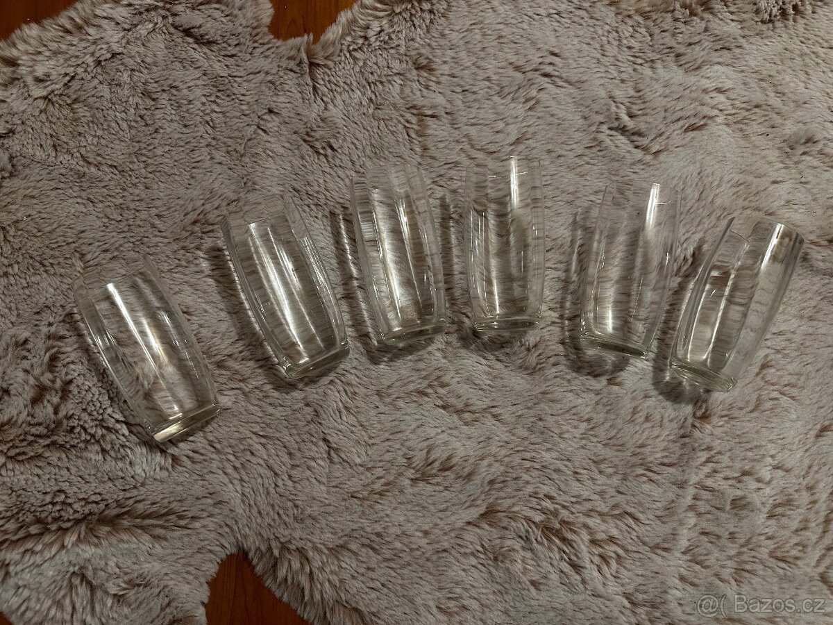 Set skleniček