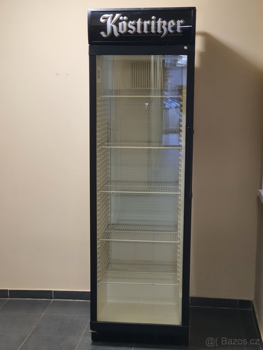 LIEBHERR GASTRO velká prosklená lednice-restaurace