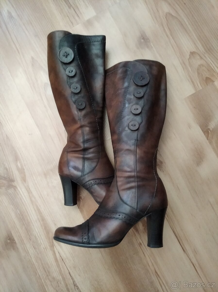 Kožené kozačky vel 38 ANTISHOK