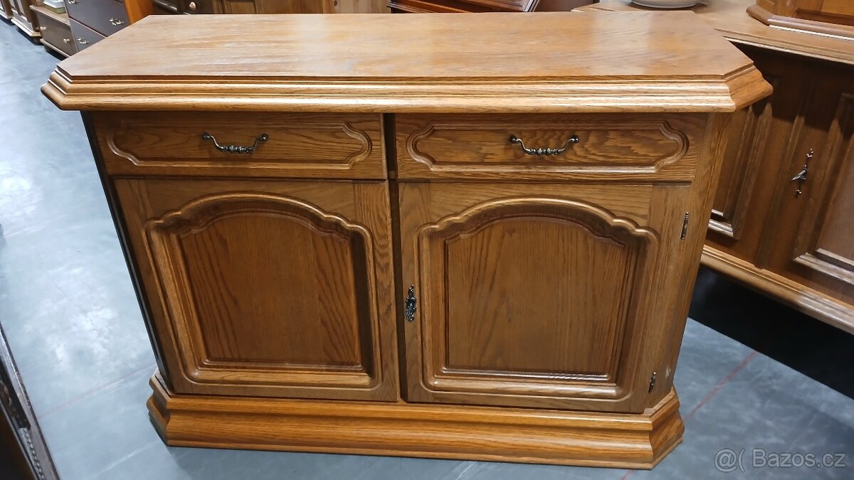 Rustikální komoda