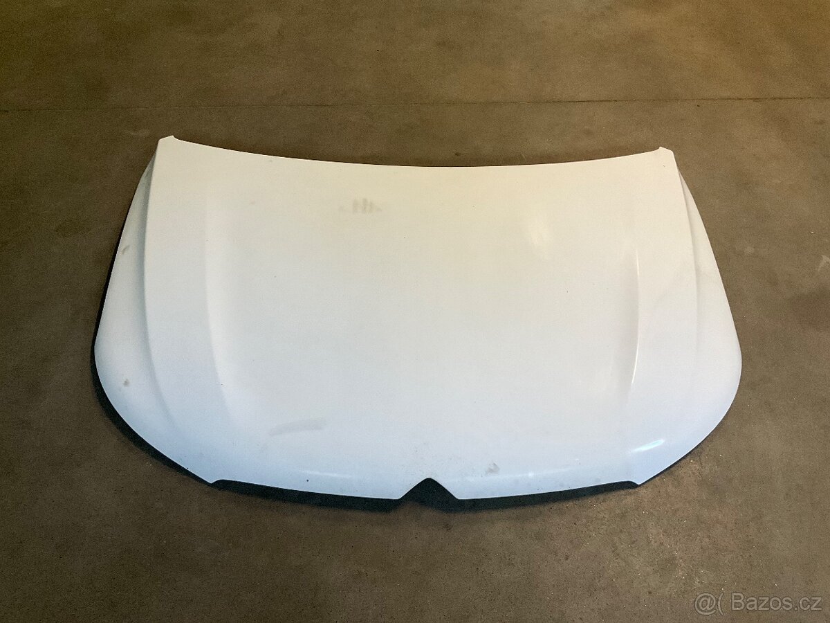 Citroen C- Elysse - přední kapota.