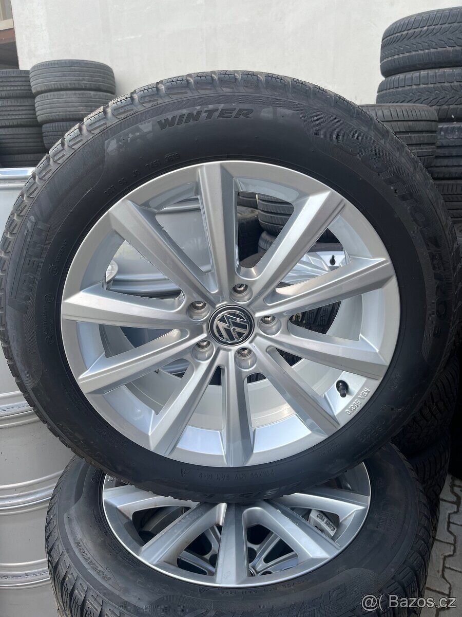 VW MERANO 215 55 R17 ZIMNÍ PNEU 5 x 112 ET 38