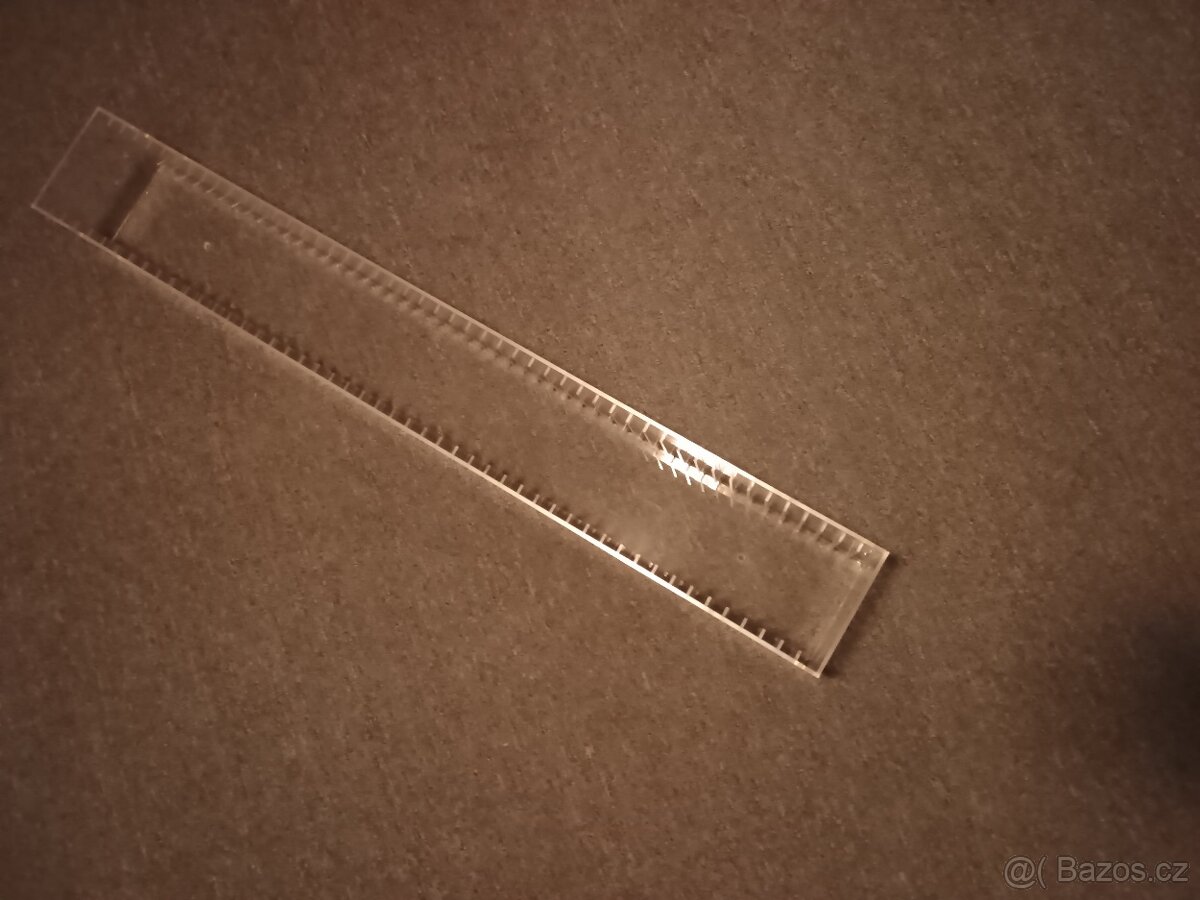 Transparentní CD box