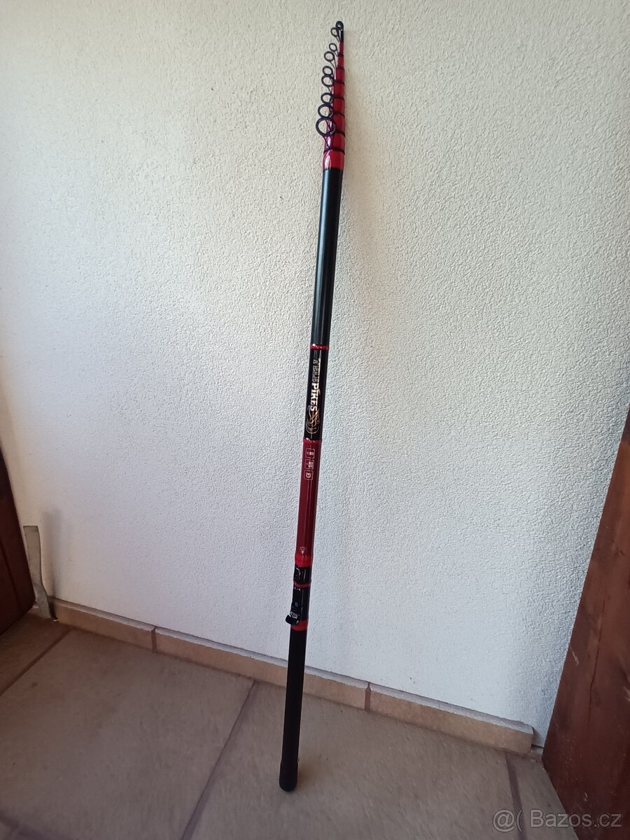 Prut na vyvěšenou Delphin telepikes