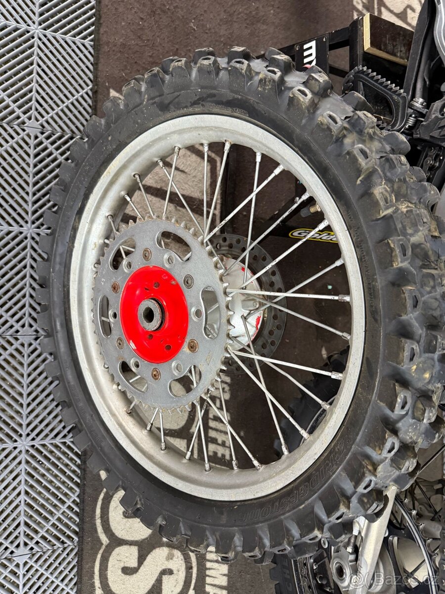 Zadni kolo honda